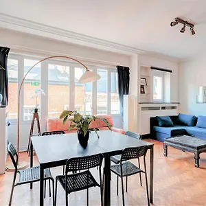 cozy-apartment-on-best-location-in-antwerp.hotelsghent.com/